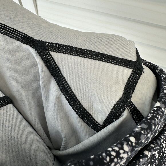 Lululemon Pace‎ Rival Crop Marathon Splatter White Black Leggings Womens Size 4 - Picture 10 of 10